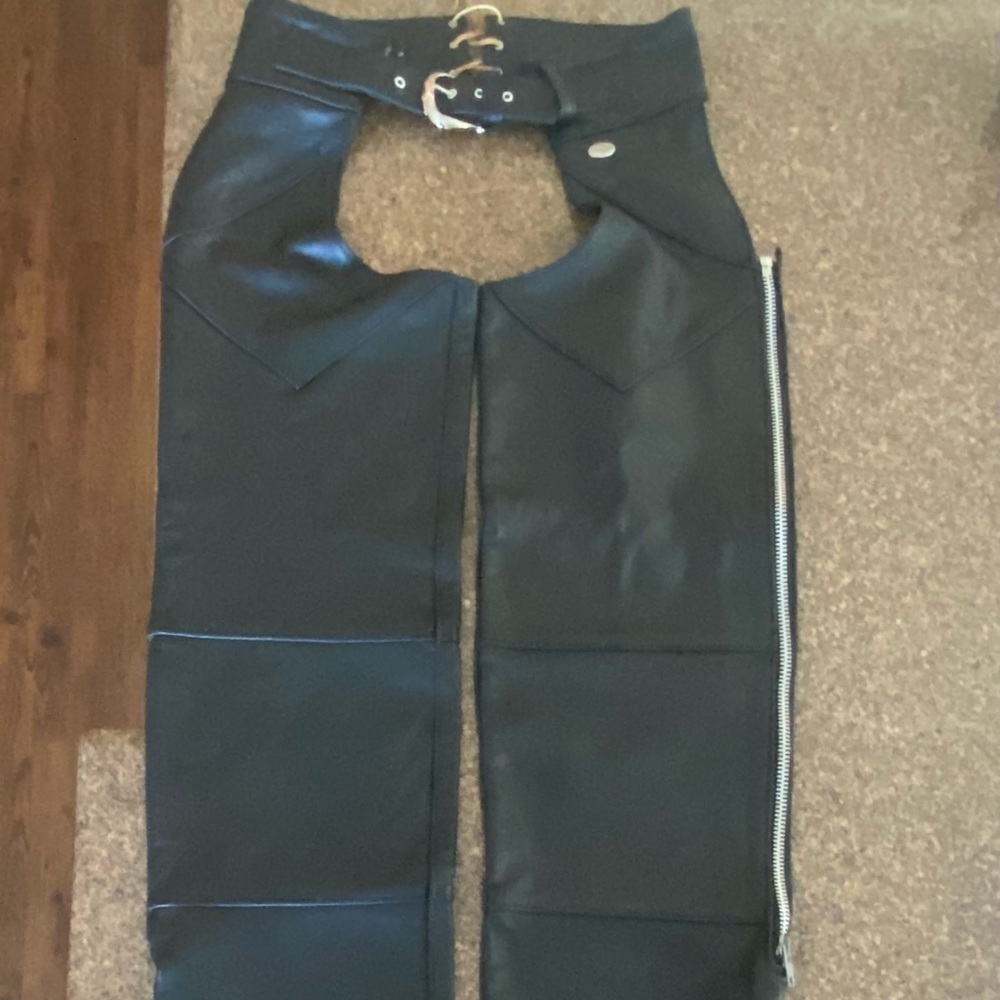 Men’s Harley Davidson Chaps EUC Small untrimmed​​​​​​​​​​​